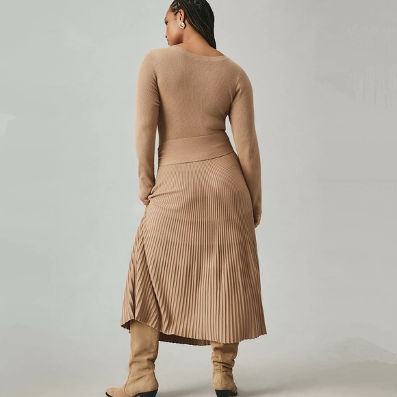 By Anthropologie Slim-Knit Pleated Midi Dress - Picture 2 of 6